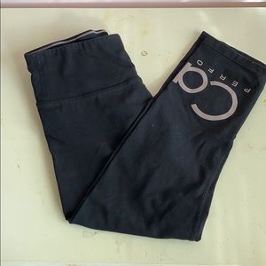 🌸CALVIN KLEIN PERFORMANCE CROPPED LEGGINGS🌸